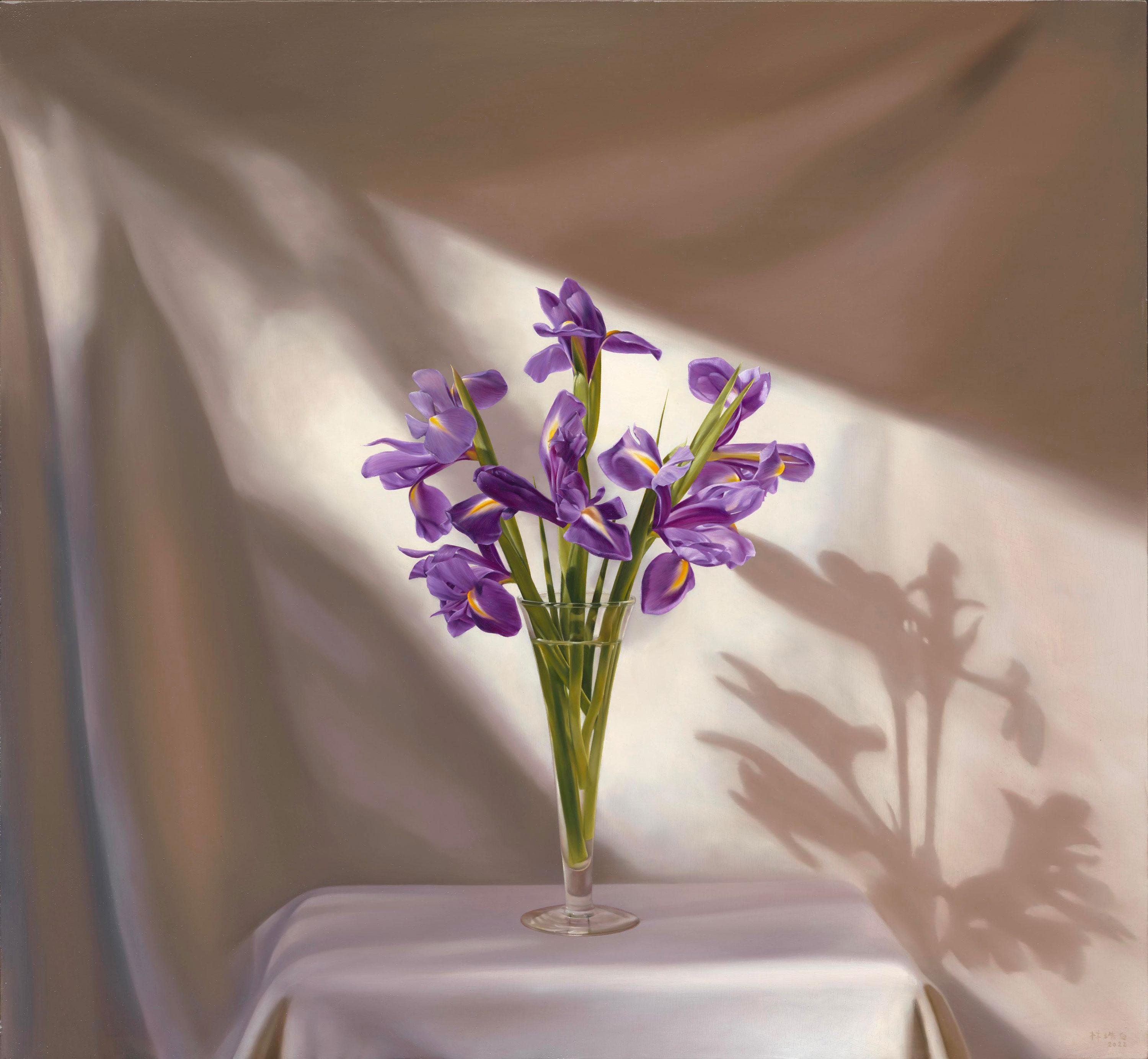 Fine Moments|美好時光作品-Warm Sun and Purple Irises|暖陽與紫色鳶尾花|,Oil on linen mounted on
					panel|油彩木板裱麻,60 x 65 cm|2022